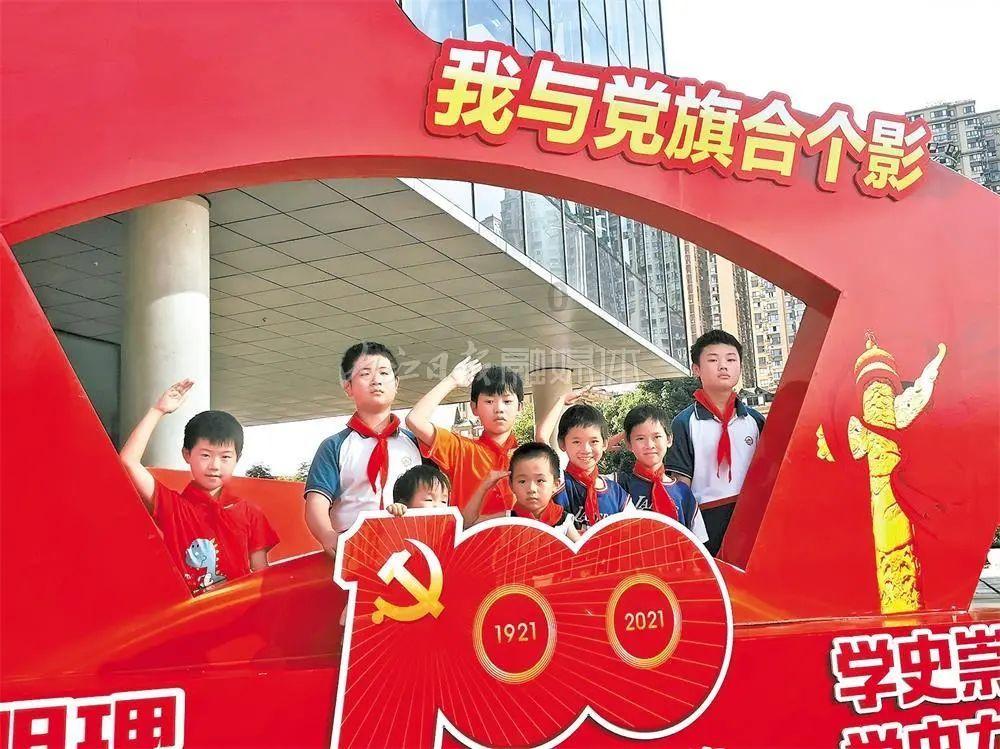 人大代表王建生：我代表北京近十万“的哥的姐”来提点建议