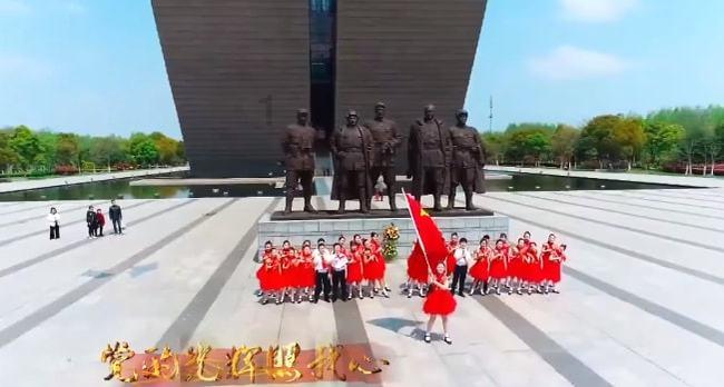 龙小年春节返乡记